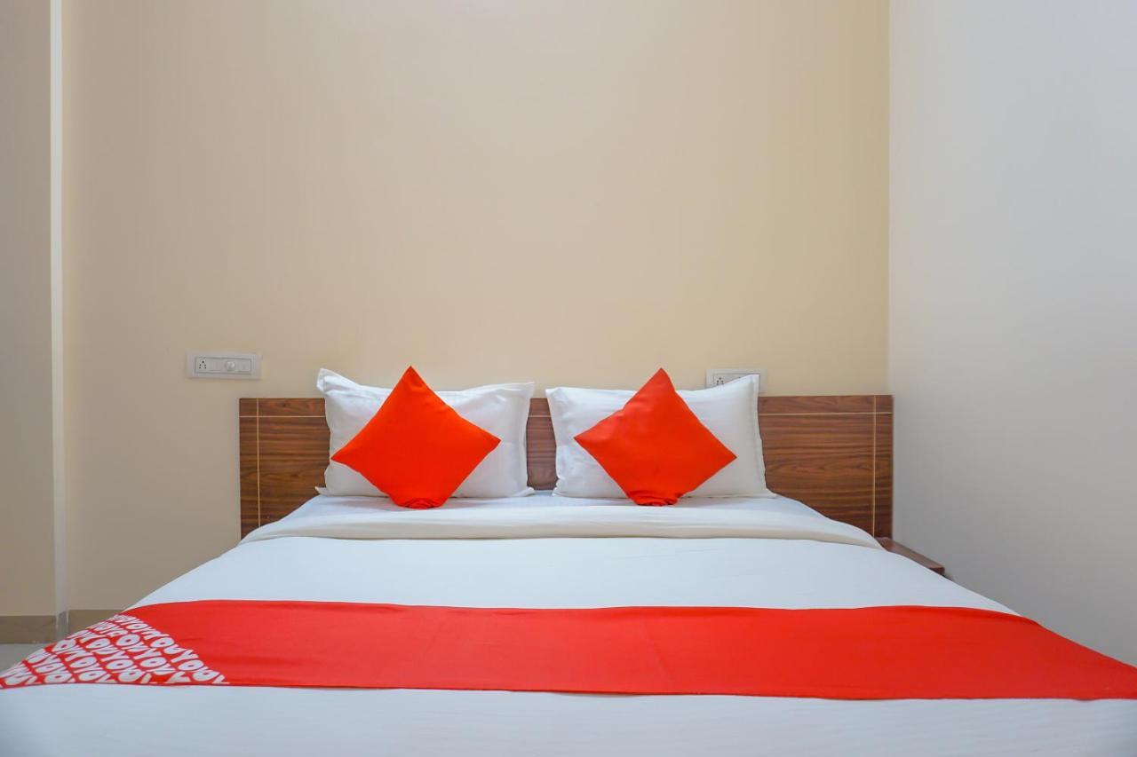 Oyo 81616 Omkar Executive Vagholi Dış mekan fotoğraf