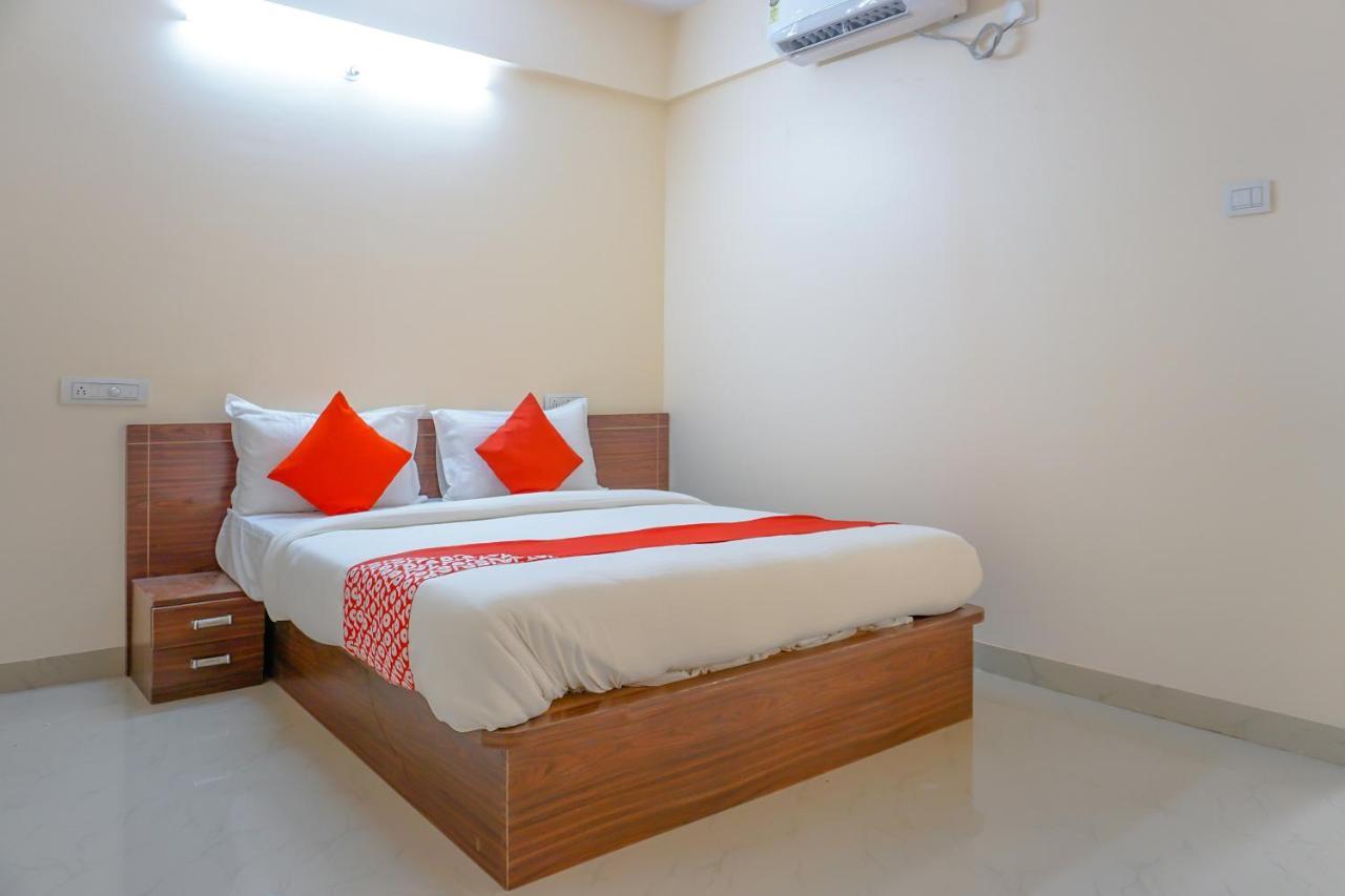 Oyo 81616 Omkar Executive Vagholi Dış mekan fotoğraf