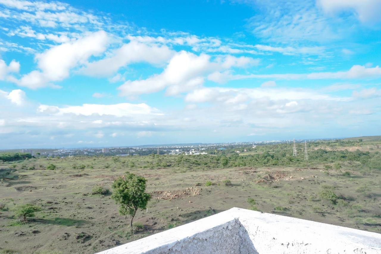 Oyo 81616 Omkar Executive Vagholi Dış mekan fotoğraf