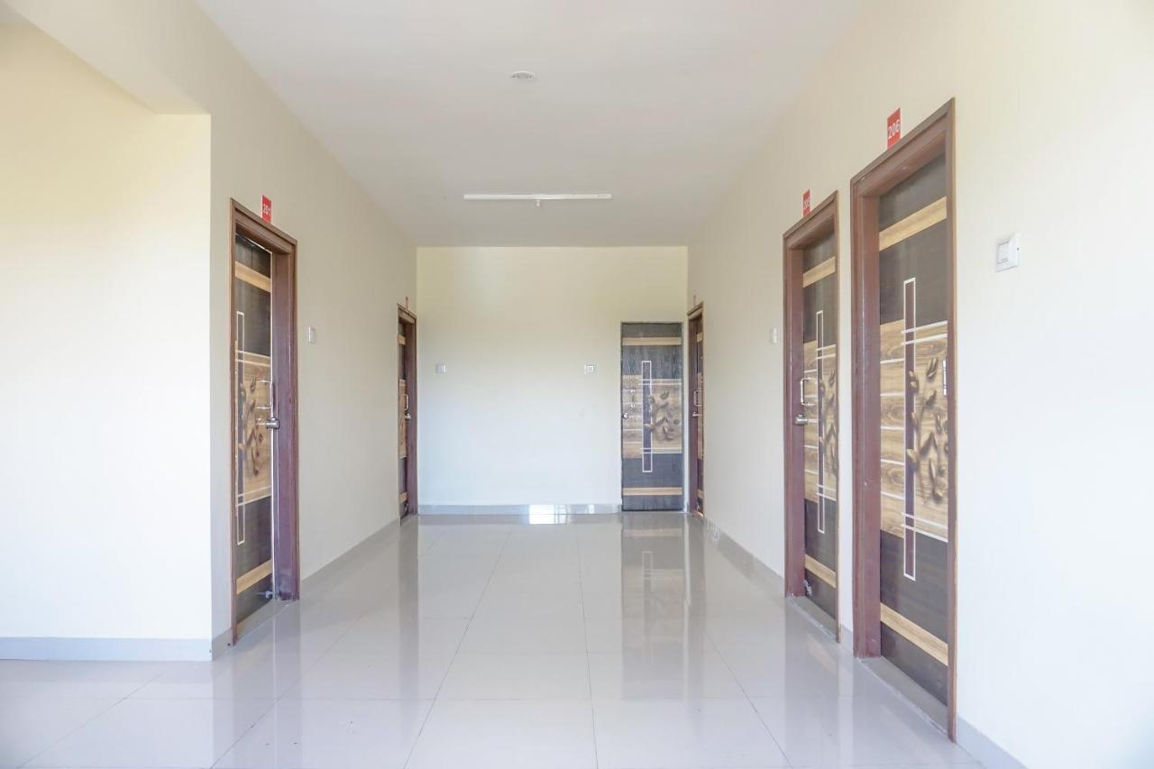 Oyo 81616 Omkar Executive Vagholi Dış mekan fotoğraf